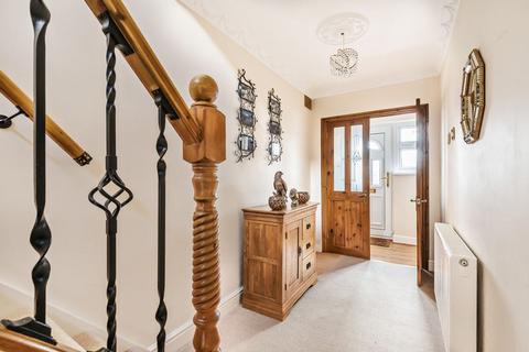 142 Devonshire Road, Hornchurch, RM12 4LW