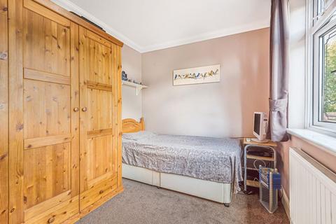 142 Devonshire Road, Hornchurch, RM12 4LW