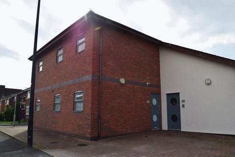 2 bedroom apartment to rent, Duke Street, Leigh