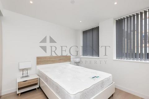 1 bedroom apartment to rent, Albion Court, Albion Place, W6