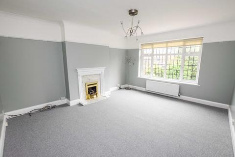 2 bedroom flat to rent, Winton Road, Bowdon, Altrincham, Cheshire, WA14