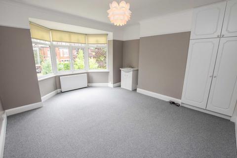 2 bedroom flat to rent, Winton Road, Bowdon, Altrincham, Cheshire, WA14