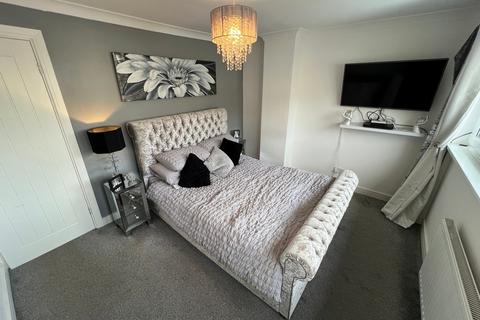 3 Heol Capel, Tonyrefail, Porth, CF39 8NN