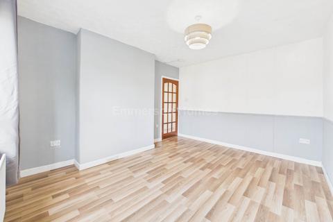 1 bedroom flat to rent, Thomson Avenue, Johnstone PA5