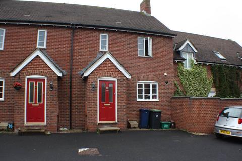 2 bedroom house to rent, Weatherbury Road, Gillingham