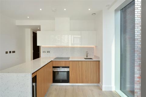 Studio to rent, Neroli House, 14 Piazza Walk, London, E1