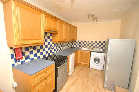 2 bedroom maisonette to rent, Abbey Park Mews, Grimsby, Lincolnshire, DN32