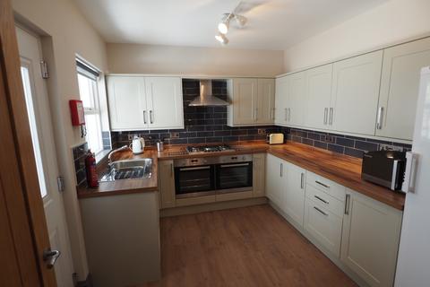 1 bedroom in a house share to rent - Aynam Road, Kendal