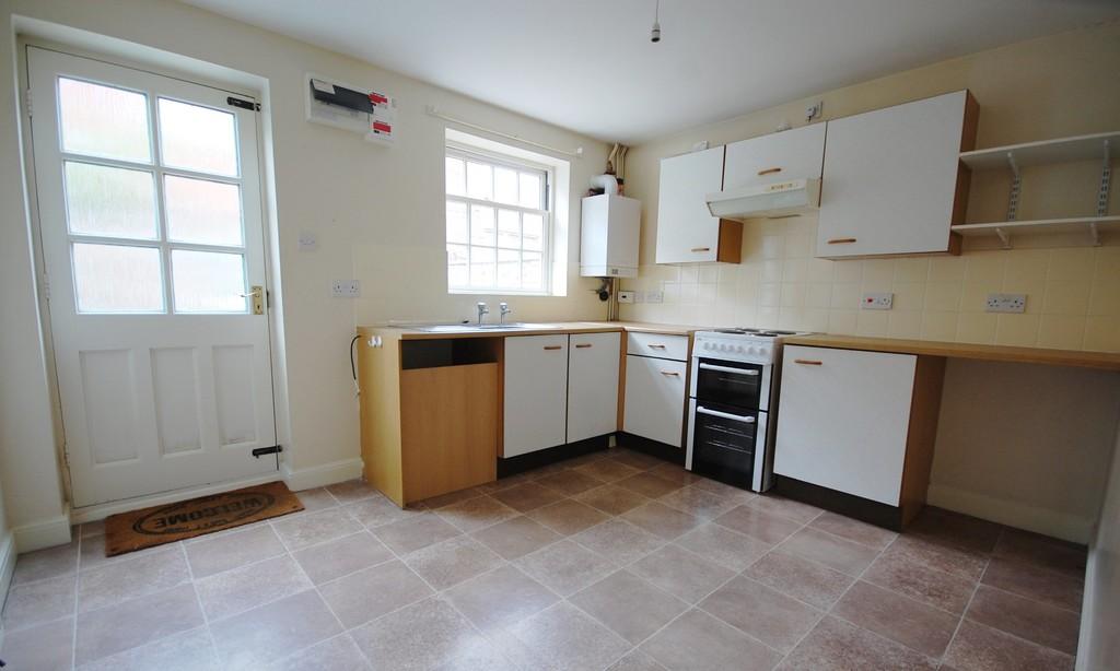 58 Northgate, Louth LN11 0LY 2 bed semidetached house £120,000