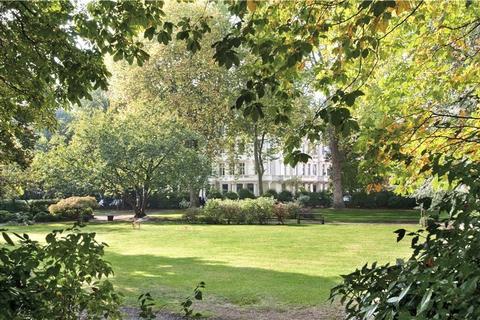 3 bedroom apartment for sale, Derwent House, Stanhope Gardens, London, SW7