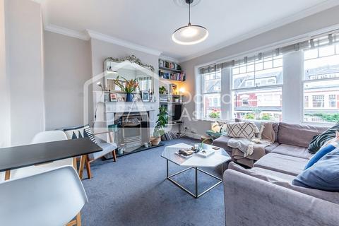 undefined, Ivy Gardens, Crouch End, London