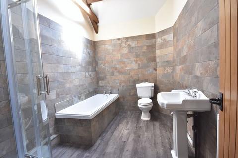 4 bedroom barn conversion to rent, New West Hall Barn, West Aberthaw, Barry CF62 4JA