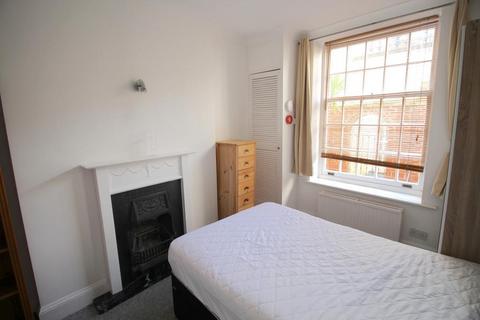 2 bedroom apartment to rent, Adelaide Crescent, Hove, BN3 2JH