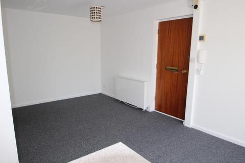 Studio to rent, Doveney Close, Orpington, Kent, BR5 3WE