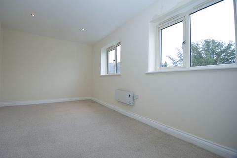 2 bedroom apartment to rent, Ashley Park Road, Walton-On-Thames