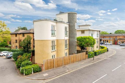 2 bedroom apartment to rent, Ashley Park Road, Walton-On-Thames