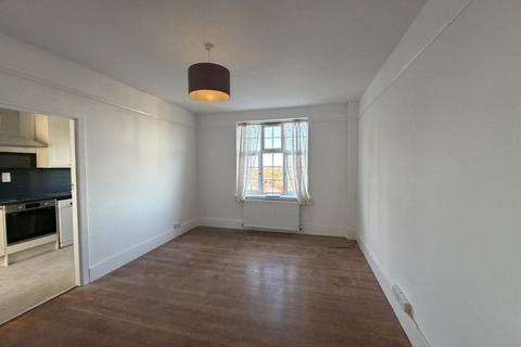 2 bedroom flat to rent, Wyatt Park Mansions, Streatham Hill, London SW2 4RN