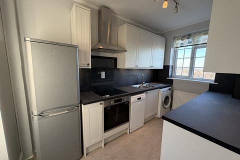 2 bedroom flat to rent, Wyatt Park Mansions, Streatham Hill, London SW2 4RN