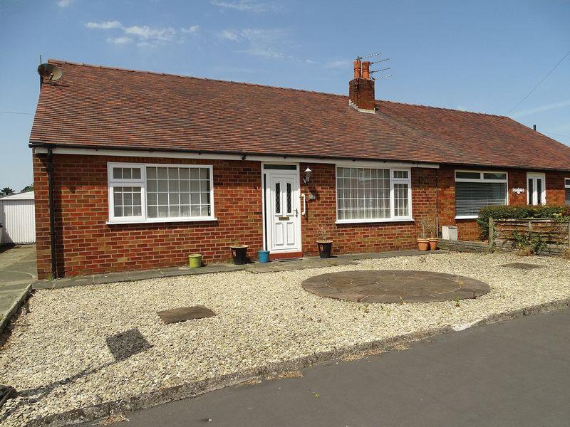 Manor Lane, Penwortham, Preston 2 bed semidetached bungalow £174,950
