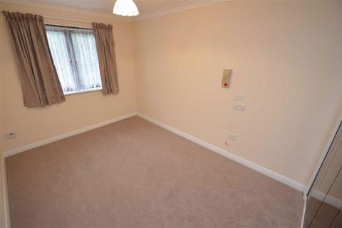 1 bedroom retirement property for sale - Winningales Court, Clayhall, Essex, IG5
