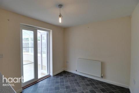 4 bedroom flat to rent, Blandamour Way, Bristol