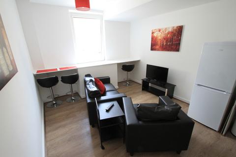 2 bedroom apartment to rent, Queen Street, Leicester