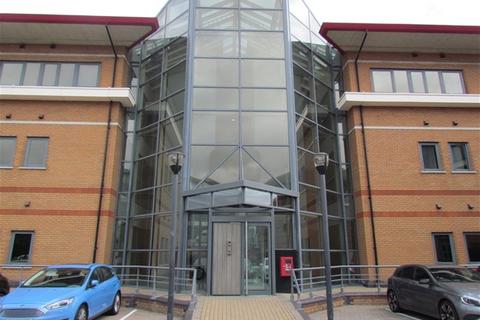 MONDIAL WAY, Hayes