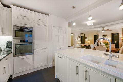 2 bedroom flat to rent, Clarence Gate Gardens, Glentworth Street, London