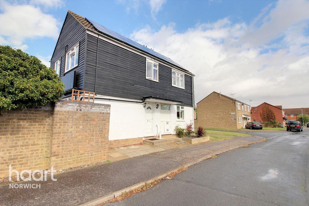 Desmond Drive, Norwich 3 bed end of terrace house £180,000