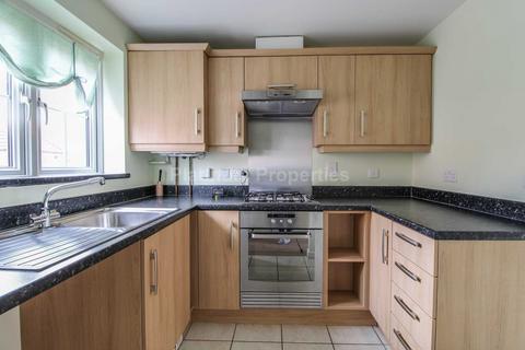 2 bedroom end of terrace house to rent, Turner Drive, Ely