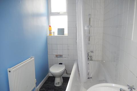 2 bedroom end of terrace house to rent, Beaufort Street, Gainsborough