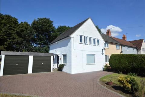 3 bedroom end of terrace house for sale, Third Avenue, Wetherby, West Yorkshire