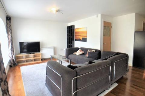 2 bedroom duplex to rent - Woolwich Manor Way, London