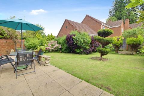 4 bedroom detached house for sale, Freemantle Court, St. Neots PE19