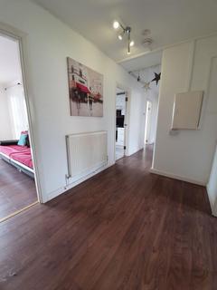 3 bedroom apartment to rent, High Trees, Haart House, London