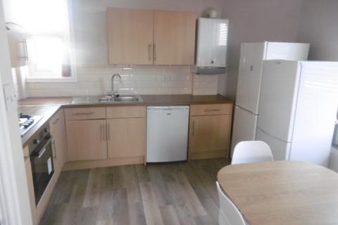 1 bedroom in a house share to rent, Room 2 @ Lily Grove, Beeston, NG9 1QL