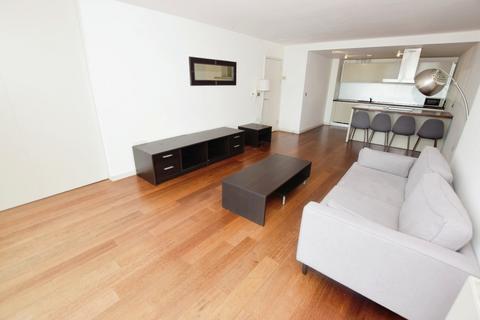 2 bedroom flat to rent, Beetham Tower, 301 Deansgate, Manchester, M3