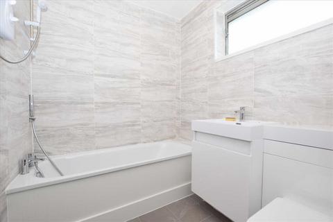 2 bedroom apartment to rent, Albany House, Albany Crescent, Edgware