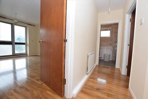 2 bedroom apartment to rent, Albany House, Albany Crescent, Edgware