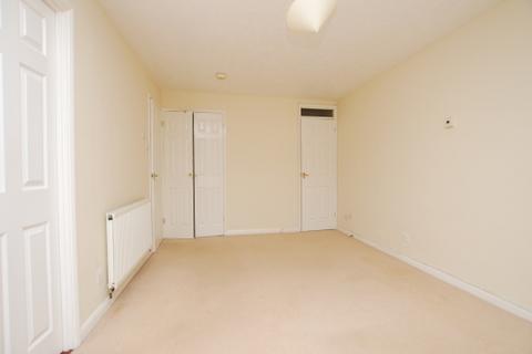 2 bedroom maisonette to rent, DELAMERE GARDENS, LINSLADE