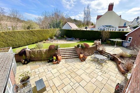 5 bedroom detached house for sale, Mountain Road , Conwy