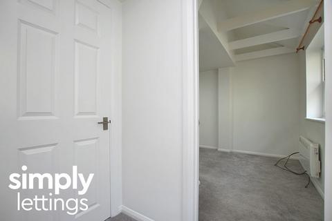 Studio to rent, Shirley Street, Hove