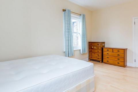 2 bedroom flat to rent, N19