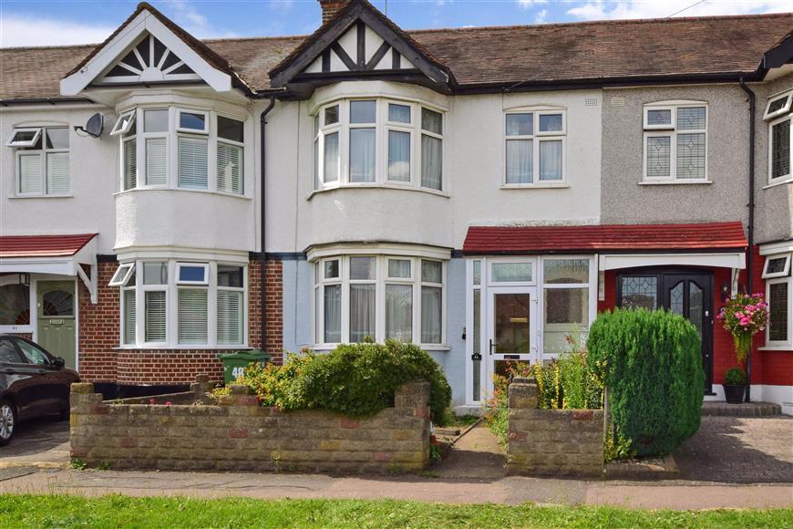Greenstead Gardens, Woodford Green, Essex 2 bed terraced house £425,000