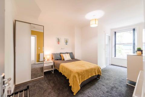1 bedroom in a house share to rent, Mayfield Avenue