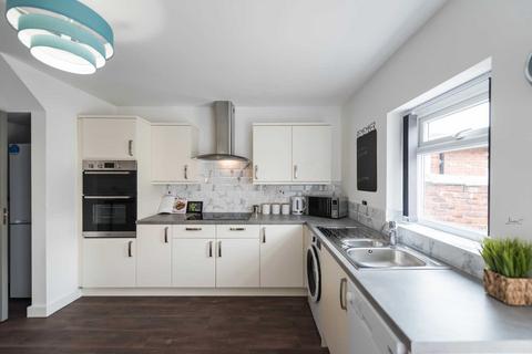 1 bedroom in a house share to rent, Mayfield Avenue