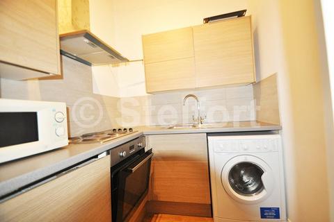 2 bedroom flat to rent, Junction Road, London, N19