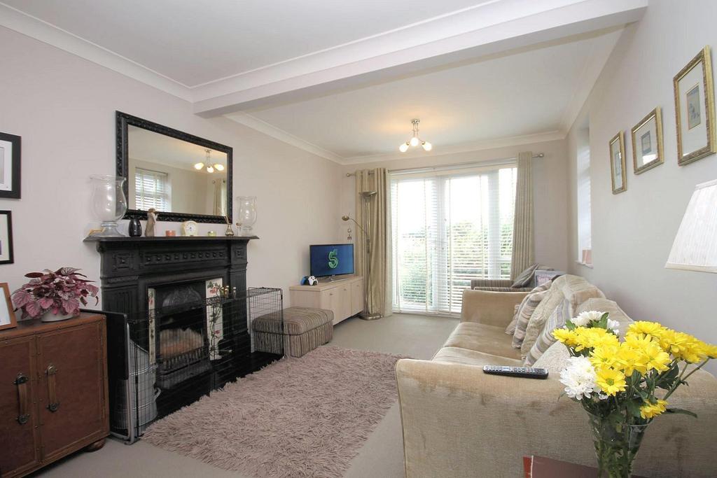 Mellor Crescent, Knutsford 4 bed house £475,000