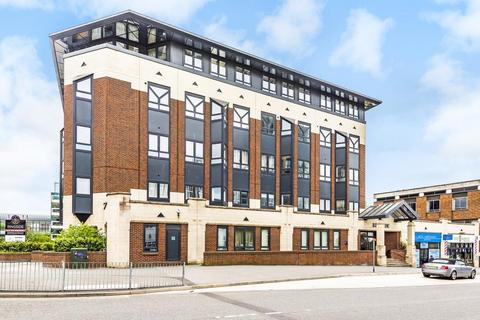 2 bedroom apartment to rent, Ringside,  Bracknell,  RG12