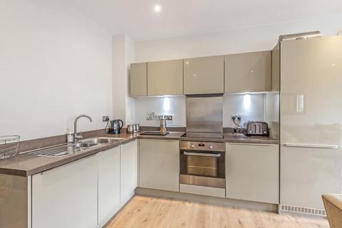 2 bedroom apartment to rent, Ringside,  Bracknell,  RG12